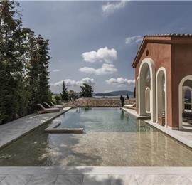 5 bedroom villa with infinity pool on Lefkada, sleeps up to 14